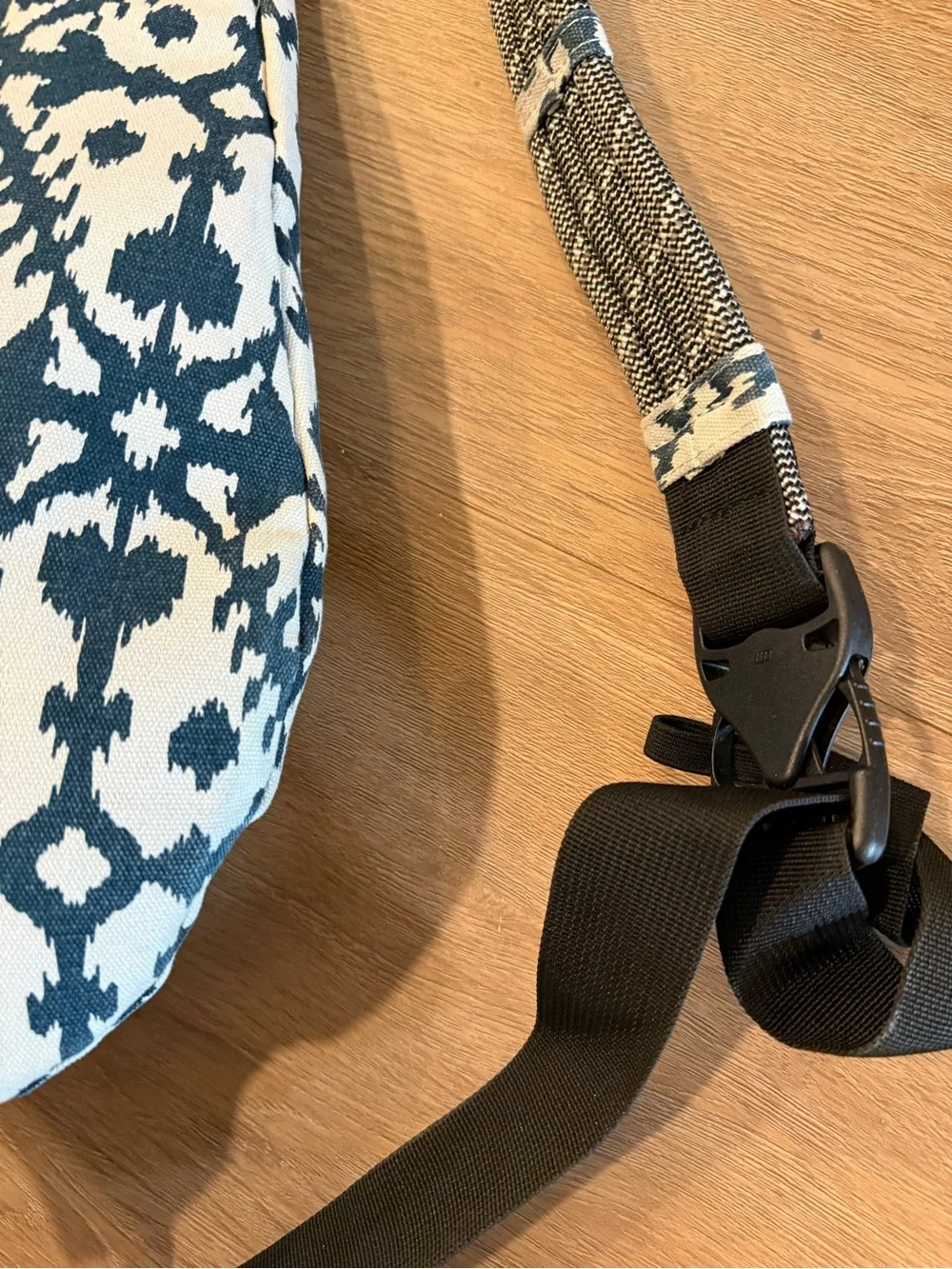 Kavu Cream & Navy Patterned Sling Pack